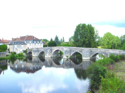 Multi arched foot bridge